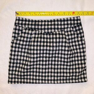 BOUTIQUE Checkered Tweed Skirt with Pockets